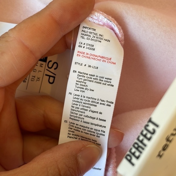 ✨NWT LIGHT PINK REFUGE ATHLETICS SHORTS✨ - Picture 6 of 6